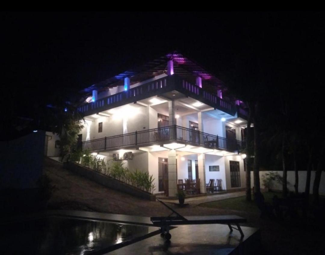 The Green Lagoon Villa 히카두와 외부 사진