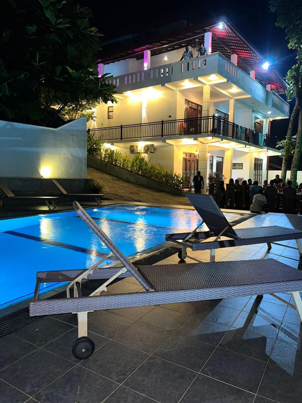 The Green Lagoon Villa 히카두와 외부 사진